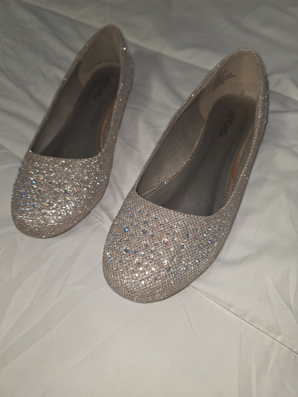 Hot Cakes Gold Women's Ballet Flats with Rhinestone Accents, Size 9w, EUC